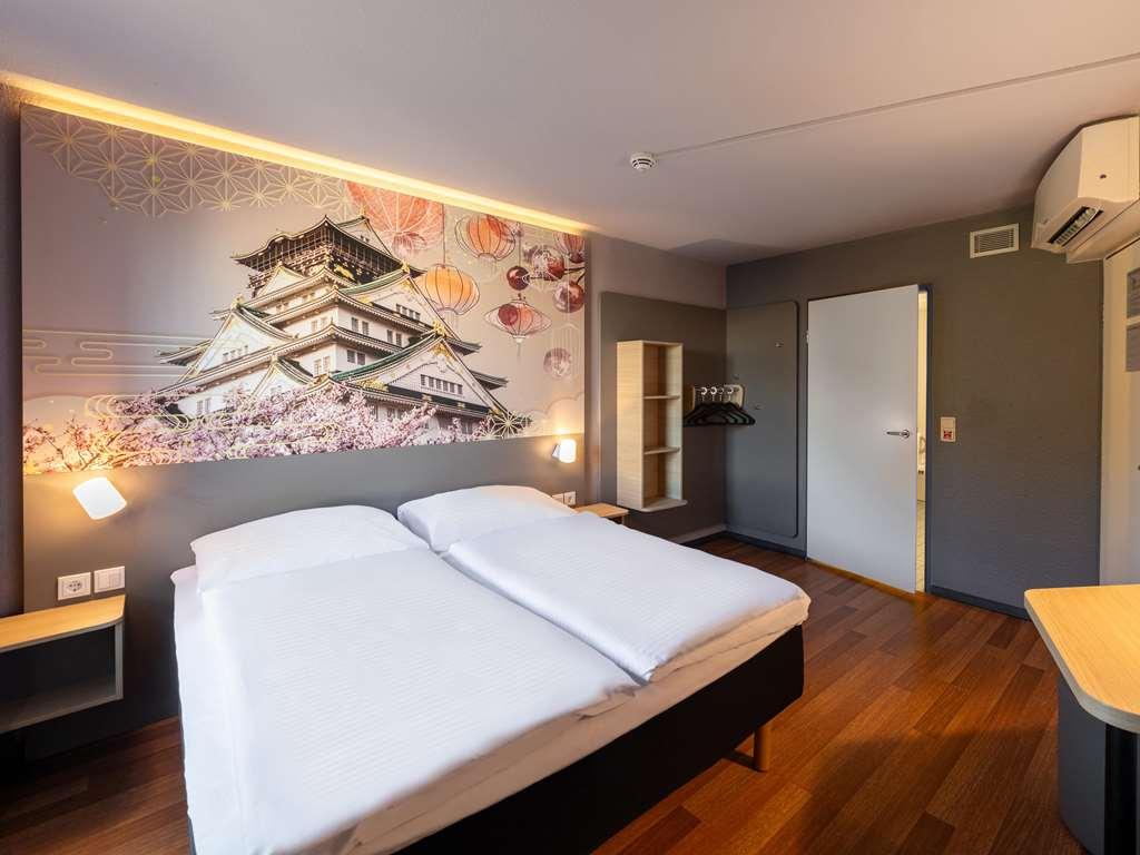 Dusseldorf-hbf Hotel