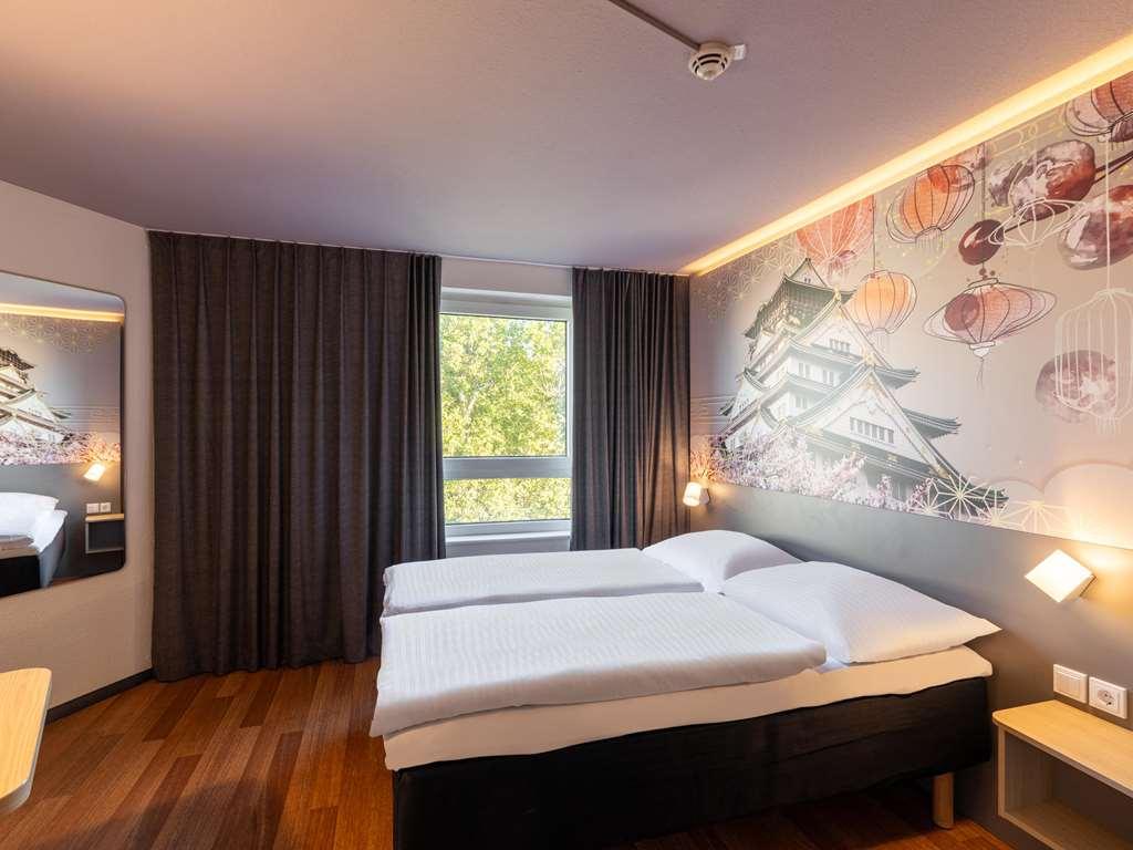 Dusseldorf-hbf Hotel *